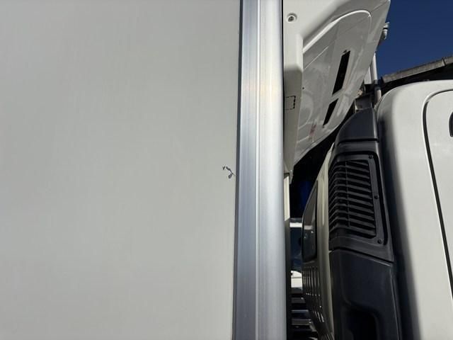 Hino DUTRO 2022-09 1464912-24