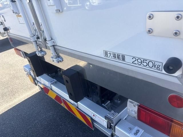 Hino DUTRO 2022-09 1464912-27