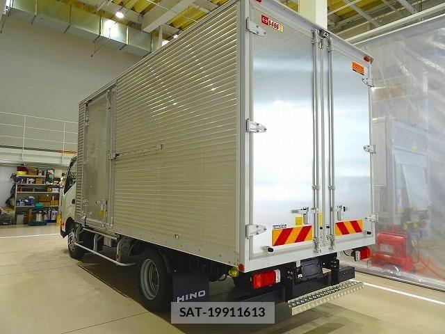 Hino DUTRO 2023-04 406060-3