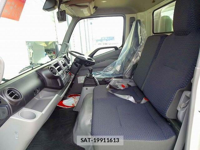 Hino DUTRO 2023-04 406060-7