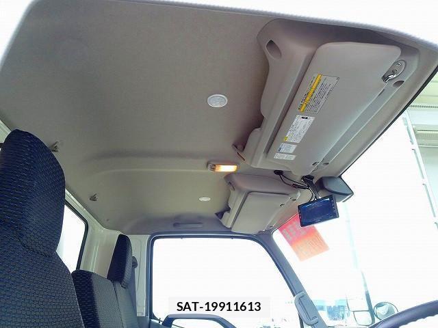 Hino DUTRO 2023-04 406060-14