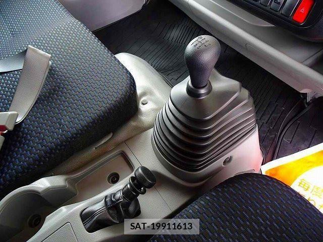 Hino DUTRO 2023-04 406060-15