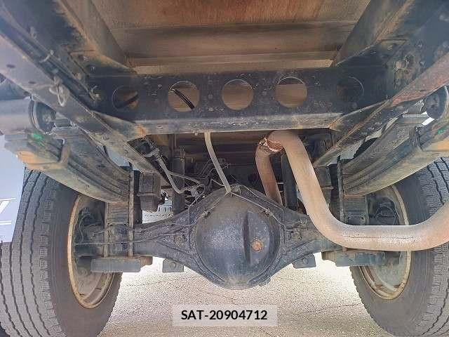 Hino DUTRO 2004-05 605899-25