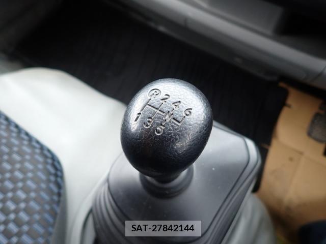 Hino DUTRO 2022-06 865011-15
