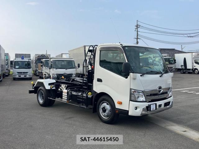 Hino DUTRO 2024-03 632191-1