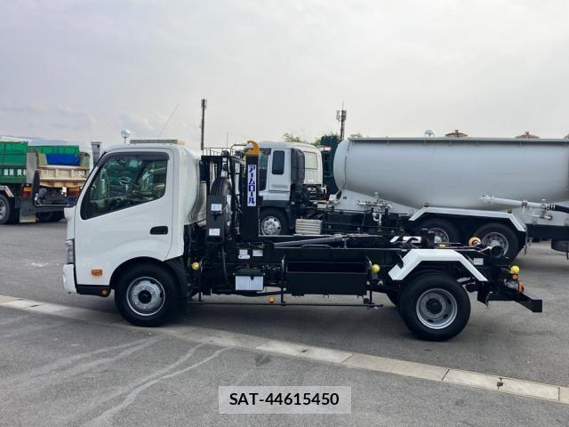 Hino DUTRO 2024-03 632191-4