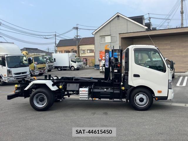 Hino DUTRO 2024-03 632191-5