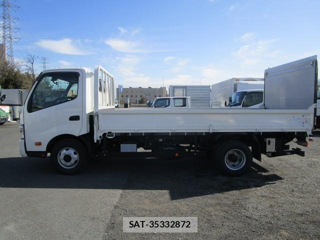 Hino DUTRO 2024-02 1077331-2