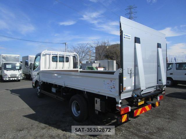 Hino DUTRO 2024-02 1077331-3