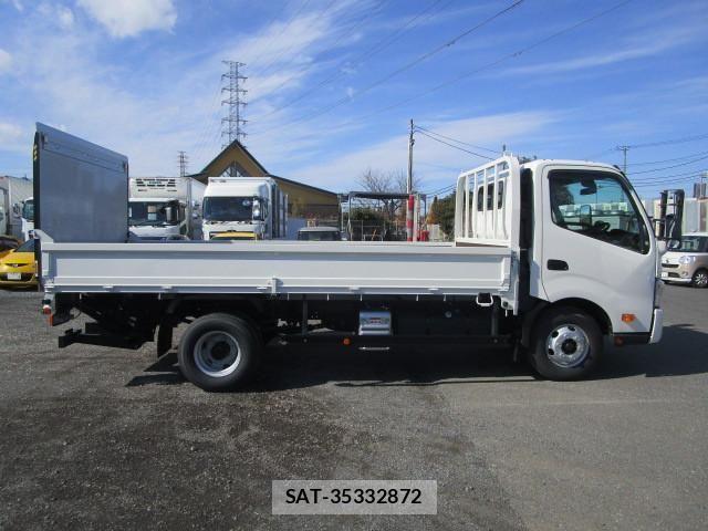 Hino DUTRO 2024-02 1077331-5