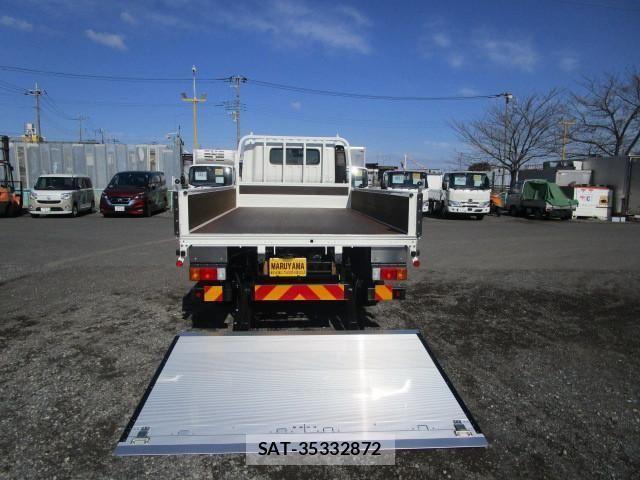 Hino DUTRO 2024-02 1077331-7