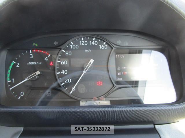 Hino DUTRO 2024-02 1077331-14