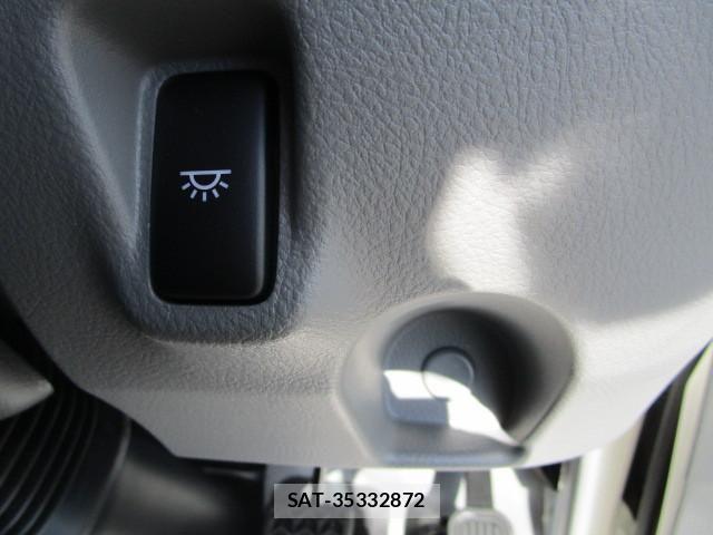 Hino DUTRO 2024-02 1077331-15