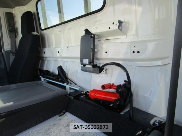 Hino DUTRO 2024-02 1077331-22