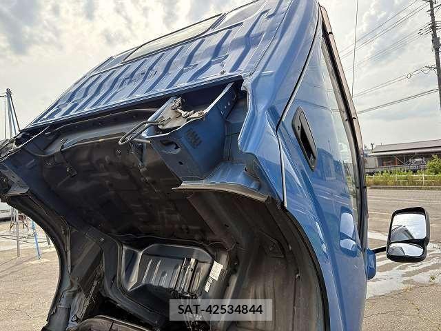 Hino DUTRO 2016-11 1077333-20