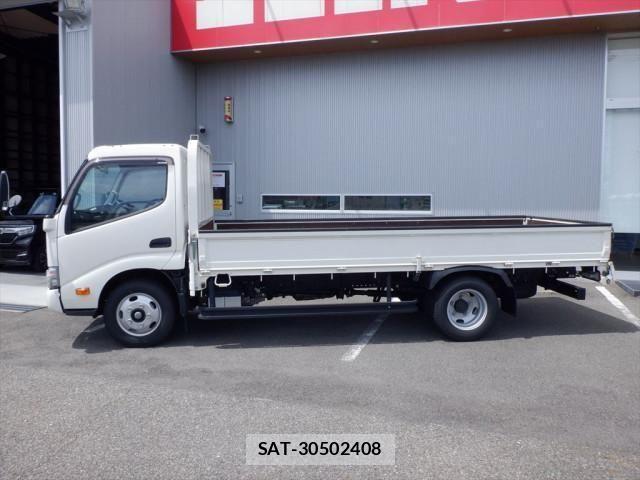 Hino DUTRO 2023-06 1204918-2