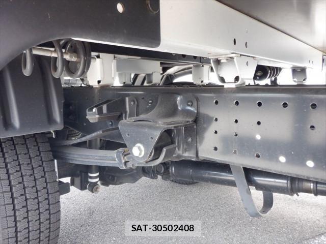 Hino DUTRO 2023-06 1204918-10