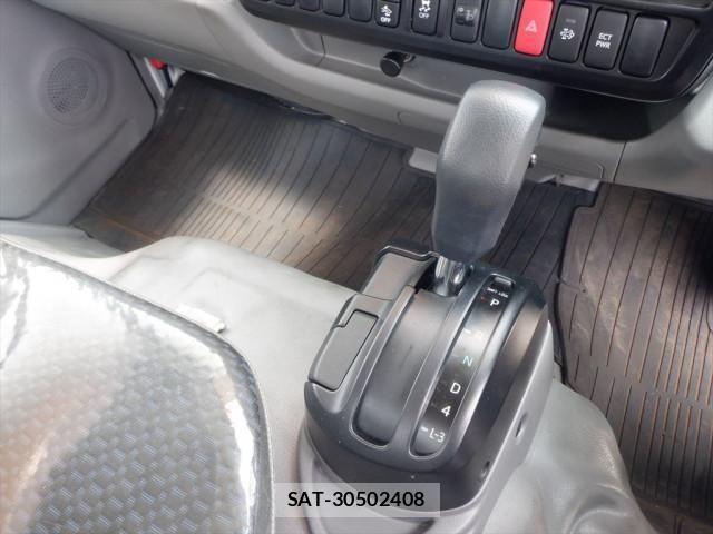 Hino DUTRO 2023-06 1204918-16