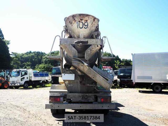 Hino DUTRO 2016-01 1213744-3