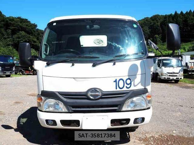 Hino DUTRO 2016-01 1213744-7