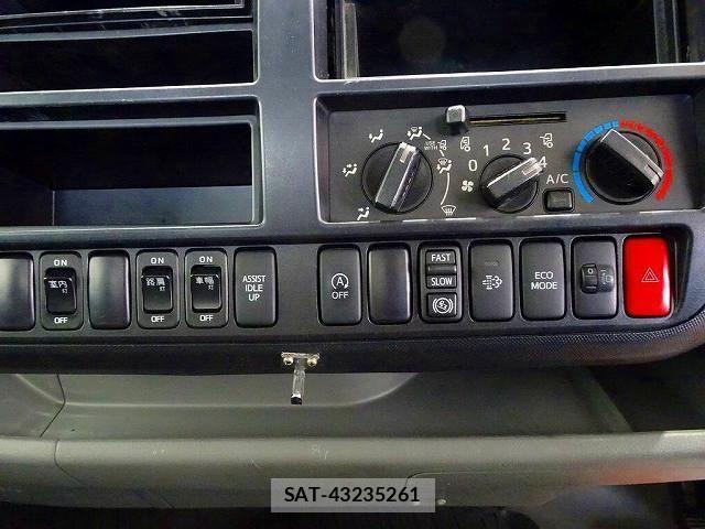 Hino DUTRO 2016-02 635411-10