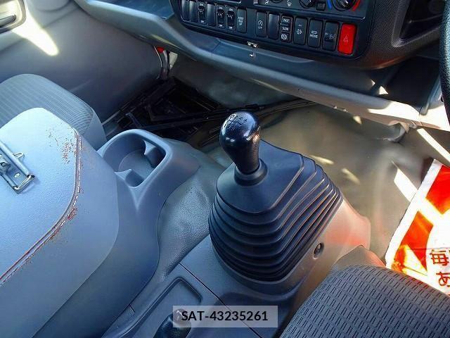 Hino DUTRO 2016-02 635411-14