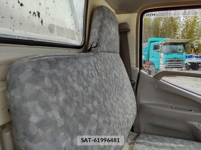Hino DUTRO 2007-12 865012-21
