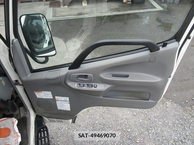 Hino DUTRO 2020-08 1095854-5