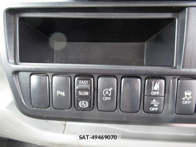 Hino DUTRO 2020-08 1095854-12