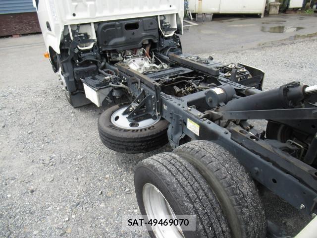 Hino DUTRO 2020-08 1095854-15