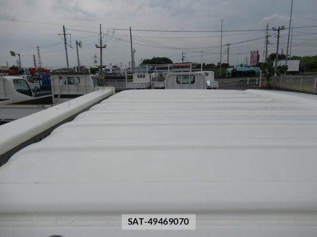Hino DUTRO 2020-08 1095854-22