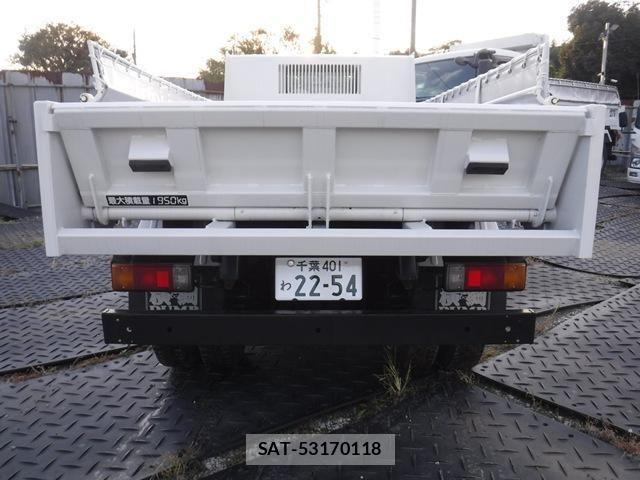 Hino DUTRO 2016-09 695533-3