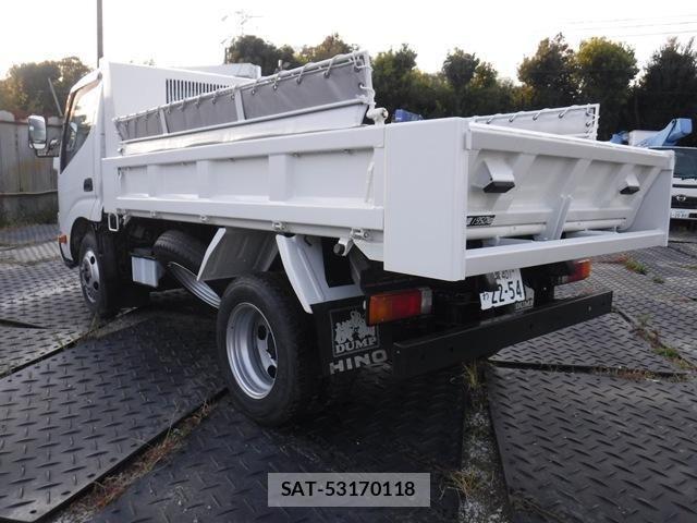 Hino DUTRO 2016-09 695533-4