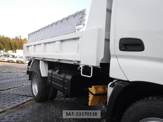 Hino DUTRO 2016-09 695533-9