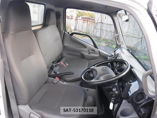 Hino DUTRO 2016-09 695533-18