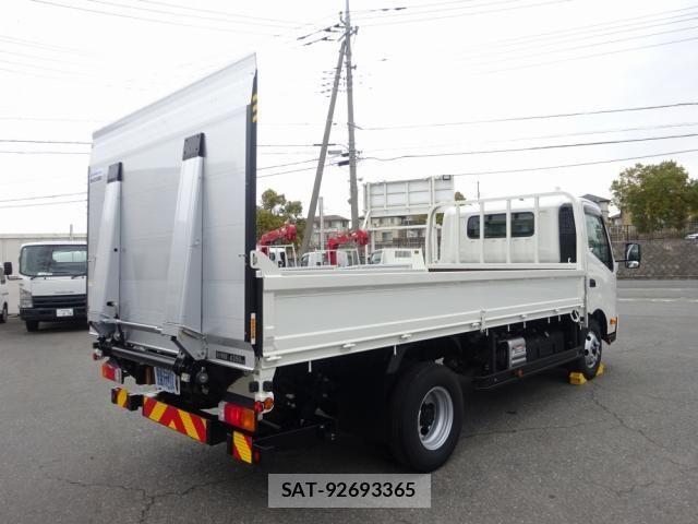 Hino DUTRO 2024-01 816912-3