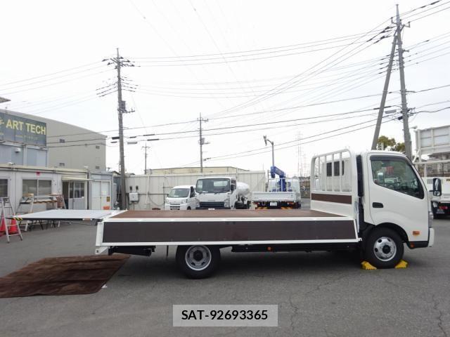 Hino DUTRO 2024-01 816912-26
