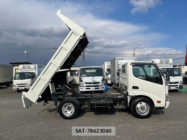 Hino DUTRO 2013-10 766440-9