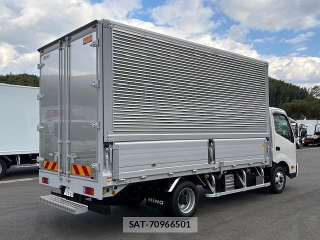 Hino DUTRO 2024-06 1172366-2