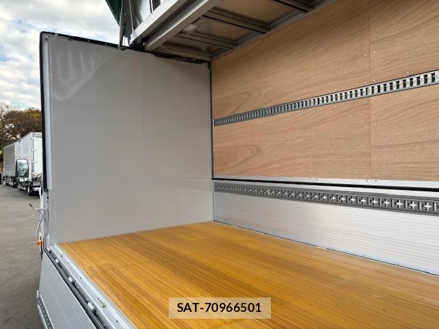 Hino DUTRO 2024-06 1172366-9