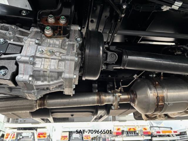 Hino DUTRO 2024-06 1172366-24