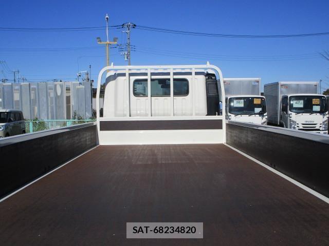 Hino DUTRO 2023-10 534715-7