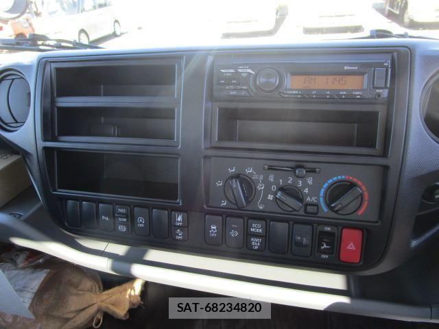 Hino DUTRO 2023-10 534715-17