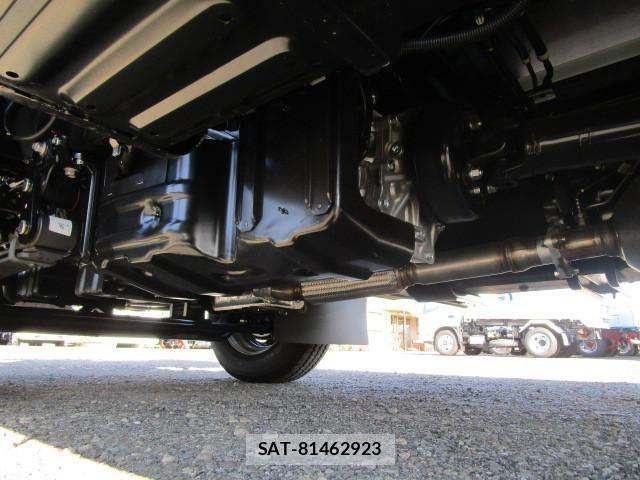 Hino DUTRO 2020-08 534721-24