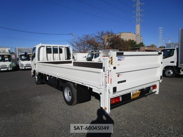 Hino DUTRO 2023-11 792616-2