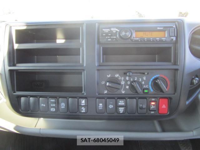 Hino DUTRO 2023-11 792616-17
