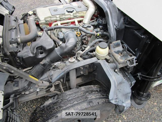 Hino DUTRO 2006-02 534687-13