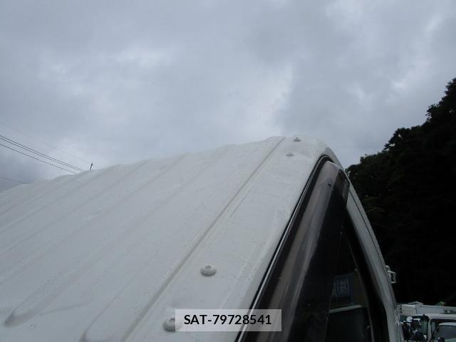 Hino DUTRO 2006-02 534687-17