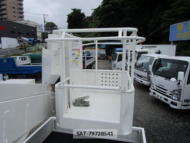 Hino DUTRO 2006-02 534687-24