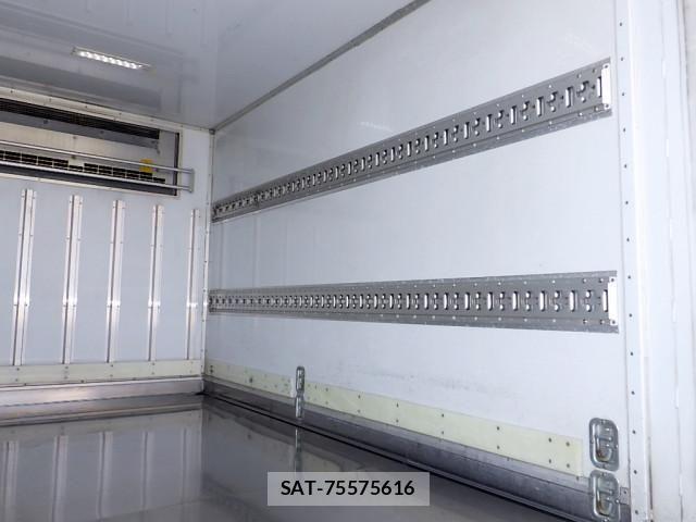 Hino DUTRO 2018-02 858247-8